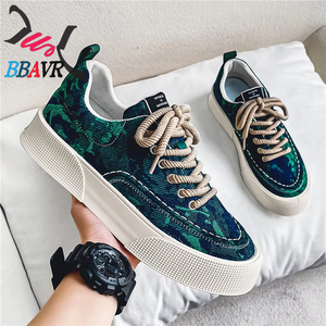 Venta al por Mayor de Zapatos Deportivos de Lona con Suela Gruesa para Hombre, Estilo 2025, Nuevos, Estampados, Transpirables, para Caminar de Forma Casual en Primavera, Verano y Otoño - Product Image 1