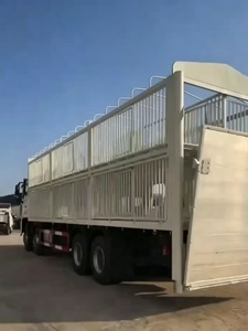 <span class=keywords><strong>Camion</strong></span>-cage à bétail Sinotruk HOWO 8*4 10m à double étage pour le transport <span class=keywords><strong>de</strong></span> porcs - Product Image 2