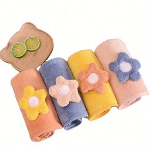 Serviette de bain en polaire corail douce à séchage rapide, couleur unie, imprimé dessin animé, avec logo personnalisé - Product Image 1