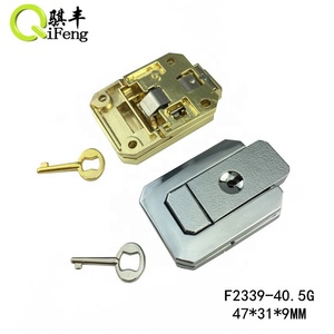 Qifeng Hot Bán Nhôm Trường Hợp Chuyến Bay Phụ Kiện Kim Loại Phần Cứng Hộp Khóa - Product Image 2