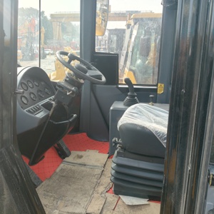 Used <b>Cat</b> 950H medium <b>wheel</b> loader low hours original from Japan Classic heavy-duty model efficient for quarries construction por - Product Image 6