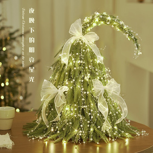 Mini sapin <span class=keywords><strong>de</strong></span> Noël artificiel compact à tige inclinée, simulation, pour bureau, Chine - Product Image 3