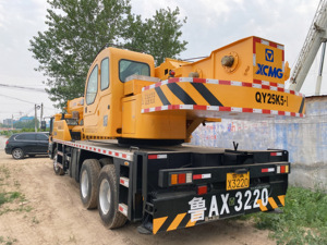 Factory Price 25ton Truck Mobile <b>Crane</b> XCT25 Used Condition 25 Ton Rated Loading Capacity Core Incl. Engine Pump Made China - Product Image 3