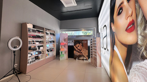 Mia Make Up Excellente Qualité Italie Marque Eye Cosmetics Allongement Mascara Parfaitement Adhérent Pour Les Cils Allongés - Product Image 5