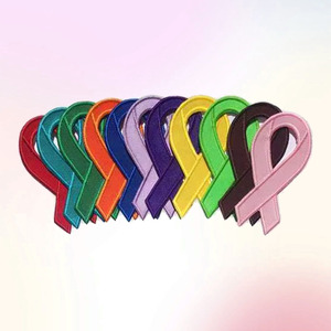 Toppe Ricamate Personalizzate Colorate Rosa per la Consapevolezza del Cancro al Seno, Patch da Cucire o Applicare con Ferro da Stiro, Salutari per i Vestiti - Product Image 1