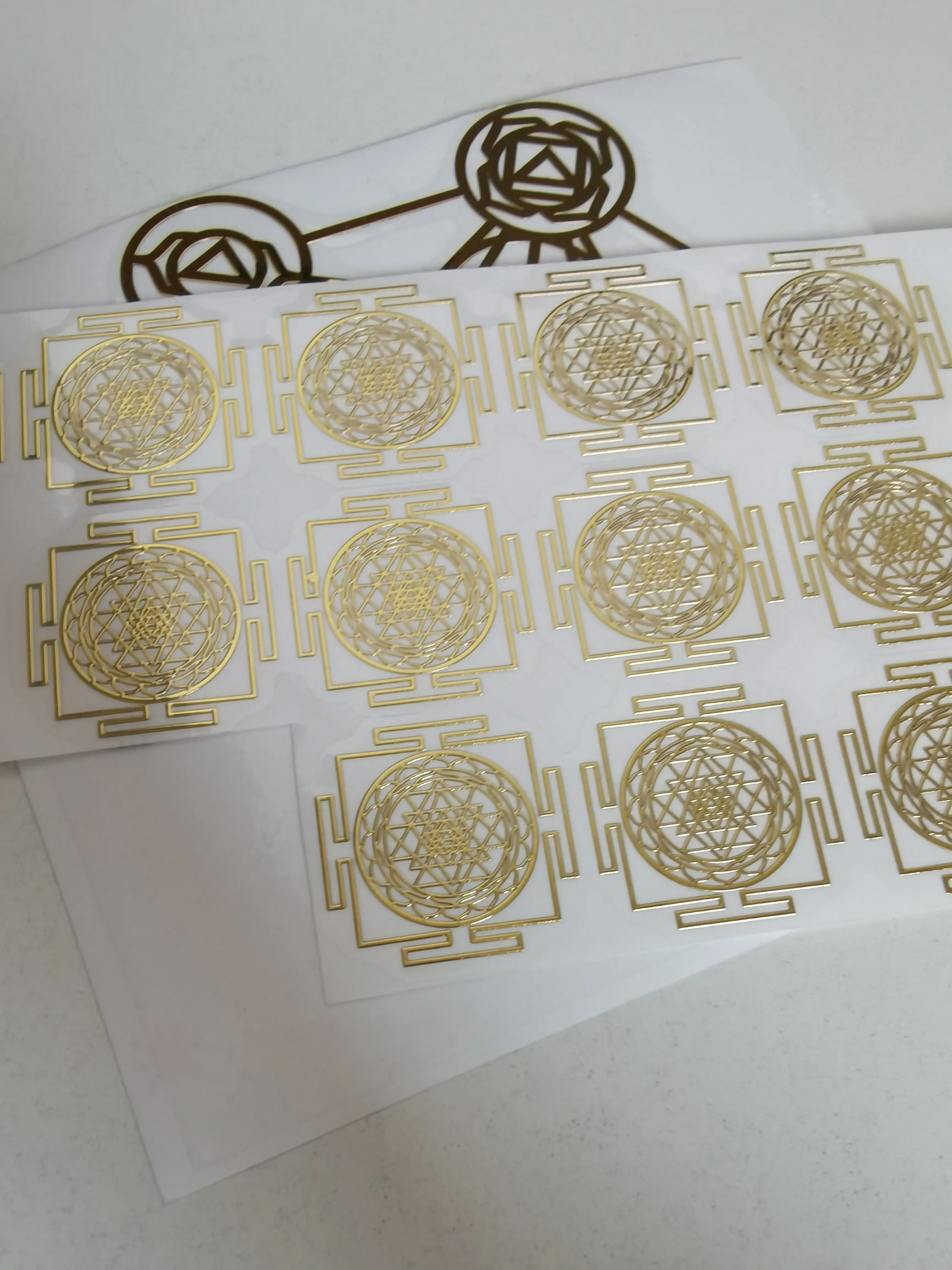 Kim loại chữ nhãn tùy chỉnh mỏng electroform Vàng Nickel Logo 3D chuyển dập nổi Đề can dán kim loại với chất kết dính