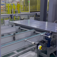 Ligne de production entièrement automatique de panneaux solaires avec chargement et déchargement robotisés et tests finaux
