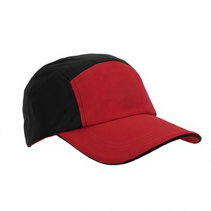 Gorra de Béisbol de 7 Paneles Roja y Negra, Impresa con Serigrafía, Transpirable e Impermeable, Estilo Ajustado para Uso Casual en Exteriores en Todas las Estaciones - Product Image 1