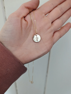 Collana con Croce in Acciaio Inossidabile, Gioiello Cristiano Delicato, Impermeabile e Ipoallergenico, Regalo per Lei per Pasqua e Festa della Mamma - Product Image 2