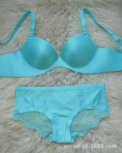 Machine de découpe et de soudage par ultrasons Hanfor HF-C114 - Product Image 4