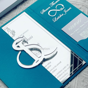 <span class=keywords><strong>Carte</strong></span> <span class=keywords><strong>de</strong></span> <span class=keywords><strong>photo</strong></span> personnalisée <span class=keywords><strong>d</strong></span>'<span class=keywords><strong>invitation</strong></span> <span class=keywords><strong>de</strong></span> <span class=keywords><strong>mariage</strong></span> à couverture rigide en velours bleu élégant <span class=keywords><strong>avec</strong></span> miroir argenté imprimé sur du papier <span class=keywords><strong>de</strong></span> qualité - Product Image 3