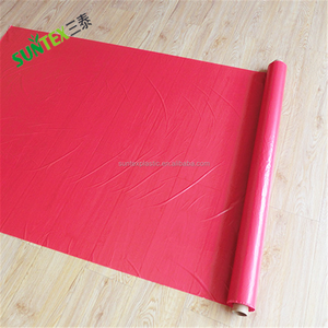 Film de paillis <span class=keywords><strong>en</strong></span> plastique de 25 microns LDPE avec UV pour l'agriculture, le jardin, trou de poinçonnage pour l'ananas, film de paillis noir et <span class=keywords><strong>argent</strong></span>é pour la ferme maraîchère - Product Image 3