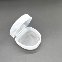 Boîte dentaire en plastique avec appareil orthodontique boîte pour prothèse dentaire transparente en plastique