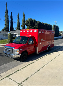 Véhicules d'urgence Horton Ford Ambulance - Product Image 3