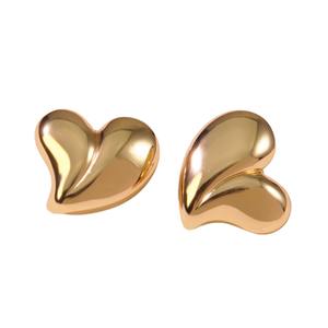 Y2K Sweet Punk <span class=keywords><strong>Heart</strong></span> Oorbellen, Hypoallergene hartvormige studs van titaniumstaal, vervaagbestendig vintage schattig cool juweel voor vrouwen - Product Image 1