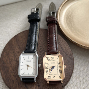 Nuevo Reloj de Pulsera de Cuero Casual Minimalista con Marcador de Hora con Números Romanos Cuadrados, Reloj de Cuarzo para Estudiantes, Reloj Pequeño para Mujer - Product Image 4