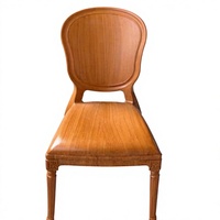 Chaise de banquet empilable en plastique PP à texture bois, design français, durable, en promotion