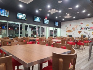 Muebles Mesa Red PU Pad <span class=keywords><strong>y</strong></span> silla <span class=keywords><strong>Pasta</strong></span> <span class=keywords><strong>Pizza</strong></span> Comida rápida Restaurante Mesa de comedor Silla de madera estándar Moderno Contemporáneo K/D - Product Image 3