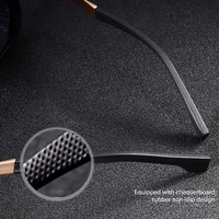 S15102 Gafas de sol polarizadas de alta calidad para hombre Marco de metal dorado Lentes táctiles Gafas de protección solar Proveedor mayorista en línea