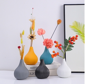Vase en céramique 2025, style nordique, design simple, anti-chute, en porcelaine, décoration d'intérieur, pot à fleurs - Product Image 6
