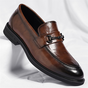 Mocassins en cuir véritable pour hommes, bout rond, à enfiler, semelle en caoutchouc antidérapante, chaussures de mariage, mode automne, marron - Product Image 1