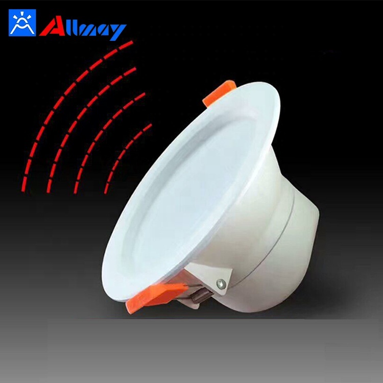 Sensor de movimiento de microondas redondo integrado de 5 pulgadas y 10W que atenúa la luz empotrada LED empotrada para el pasil