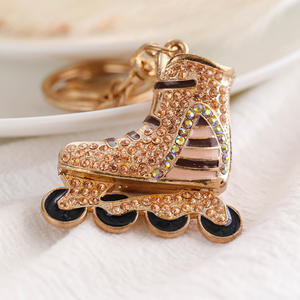 Avrupa amerikan elmas-encrusted paten küçük emtia araba kolye toptan Metal anahtarlıklar için küçük hediye - Product Image 2