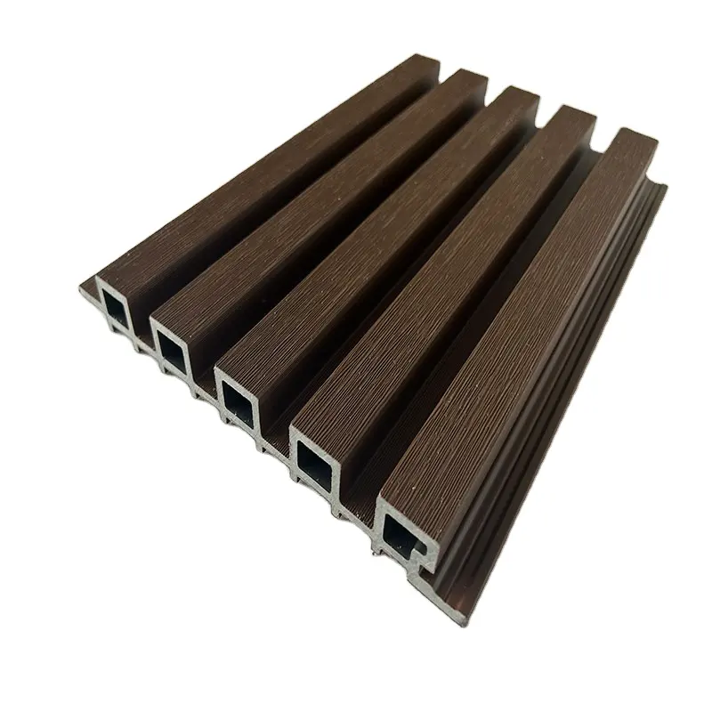 Fabbrica coestrusione WPC Decking legno plastica Decking pannelli sintetici protezione ambientale pavimenti per esterni può riciclato