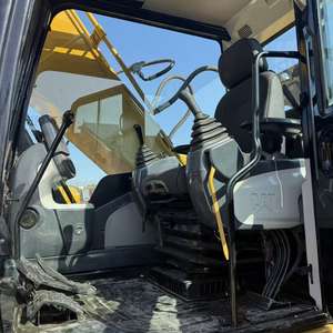 Excavadora Usada Caterpillar 320 Mini de 20 Toneladas, Tipo Oruga |   Motor Original con Pocas Horas de Uso |   Motor de Rendimiento Verificado Incluido - Product Image 3