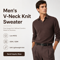 Pull en maille fine à col en V marron foncé pour homme, couleur unie, coupe ajustée minimaliste, essentiel pour la superposition, décontracté et professionnel