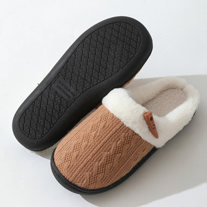 Pantofole da <span class=keywords><strong>Casa</strong></span> in Finta Pelliccia Morbida e Calda con Logo Personalizzato, Antiscivolo con Suola Antiscivolo - Product Image 3