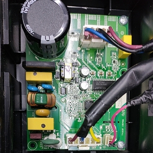 Placa de Control del Compresor del Refrigerador Hisense DZ120V1A2, Placa Inverter 2213201 - Product Image 5