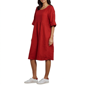 Superbe Robe Rouge Faite Main en Lin Tissé pour Femme, 100% Lin, Manches Mi-Longues Simples, Longueur Genou, Taille Naturelle, Teinture Unie - Product Image 1