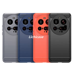 Lichicase Low MOQ fibra de carbono cepillado TPU funda de parachoques a prueba de golpes para Xiaomi 15 15 Pro 15 Ultra contraportada - Product Image 4