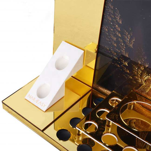 Expositor de Lujo Dorado con Espejo para Esmaltes de Uñas y Cosméticos - Product Image 4