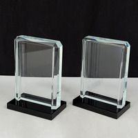 Trophée unique personnalisé en forme de porte en cristal, plaque de champion en cristal avec base noire MH-J0738