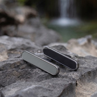 Diffuseur de parfum pour voiture en métal massif personnalisé moderne, désodorisant métallique parfumé à clipser sur grille d'aération, aromathérapie automobile