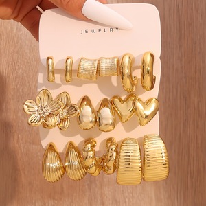 Pendientes de Aro Geométricos Dorados Retro RA, Chapados en Oro de 18K, Acero Inoxidable, Forma de C, Grandes, con Diseño de Gota de Agua, Juego de Pendientes para Mujer, Regalo - Product Image 4