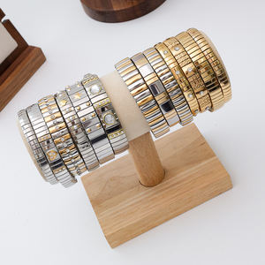 YF3905 Heißes Elastisches Edelstahlarmband Liebe Pentagramm Zirkon Zweifarbig Wasserfeste Armbänder - Product Image 6