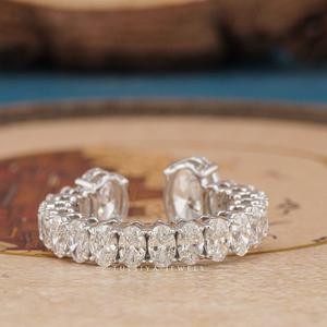 Anillos de diamantes de joyería fina diseñados para reflejar una belleza atemporal, una sofisticación y un brillo excepcional de diamantes en cada diseño. - Product Image 2