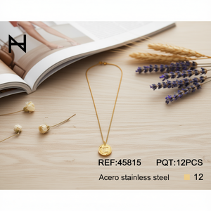 Collana con Ciondolo Lettera C ZiZi 1,9 Cm, Placcata in Oro, Acciaio Inossidabile, Gioielli Minimalisti da Donna, Catena a Serpente per Uso Quotidiano - Product Image 2