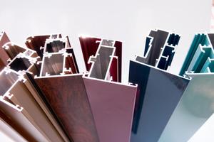 Personalizzare forma e colori di <span class=keywords><strong>alluminio</strong></span> estrusione di profili per finestre e porte - Product Image 4