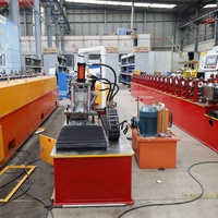 Mesin Pembentuk Gulungan Keel Bentuk Tidak Beraturan OEM ODM Non Stop, Lini Produksi Keel Logam Kustom untuk Profil Rangka Dinding dan Plafon