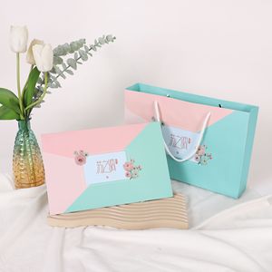 Collection d'été pour femmes professionnelles personnalisé Polyester carré écharpe et <span class=keywords><strong>mouchoirs</strong></span> rétro stéréo lettre imprimée en gros - Product Image 6