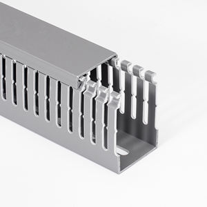 Canal de Cable gris <span class=keywords><strong>ranurado</strong></span> de <span class=keywords><strong>PVC</strong></span> gris 60*50, canal de Cable libre de halógenos de Bajo humo, canal de Cable eléctrico, precio - Product Image 1