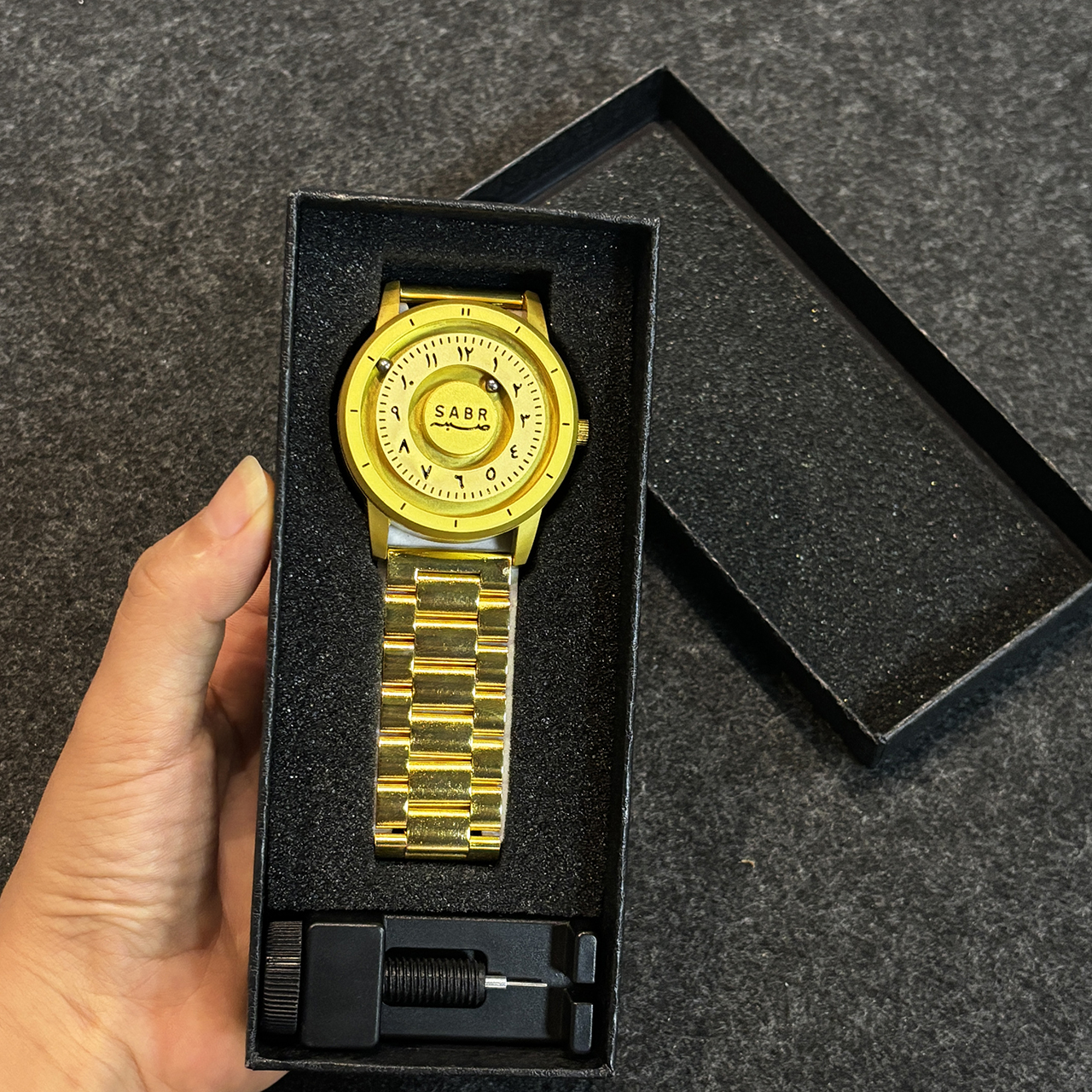 1182-11-Gold