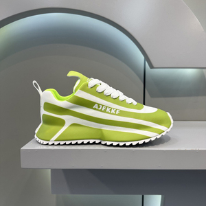 Chaussures de course décontractées <span class=keywords><strong>pour</strong></span> hommes <span class=keywords><strong>en</strong></span> gros, <span class=keywords><strong>l</strong></span>égères et respirantes avec doublure <span class=keywords><strong>en</strong></span> maille, idéales <span class=keywords><strong>pour</strong></span> la marche printemps-été - Product Image 2