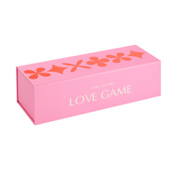 Boîte cadeau rigide en carton magnétique de style livre avec logo personnalisé et insert noir découpé pour l'emballage des produits