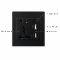 Prise murale universelle moderne et minimaliste à 5 trous avec double port USB, large plage de tension, personnalisable, vente en gros, support OEM, idéale pour les chambres d'hôtel
