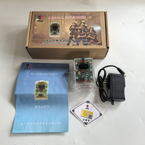 Unité de signalisation portable avec détecteur de mouvement et alarme sonore pour la sécurité des pompiers - Product Image 5